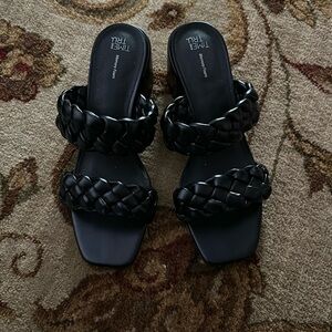 Time and Tru black sandals size 9